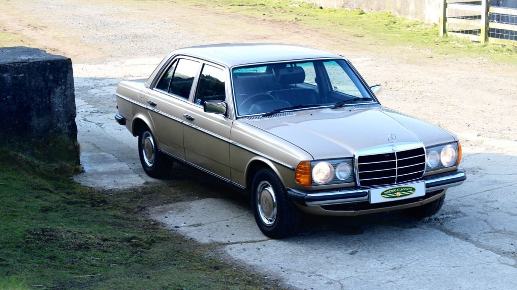 Popular Classics-1982 Mercedes-Benz W123-1
