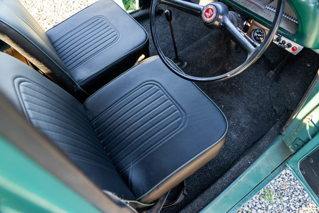 1970 Morris Minor Van - 69